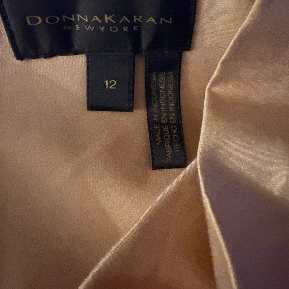 Donna Karan New York Women’s Cream & Black Midi Dress with Belt - Picture 11 of 12